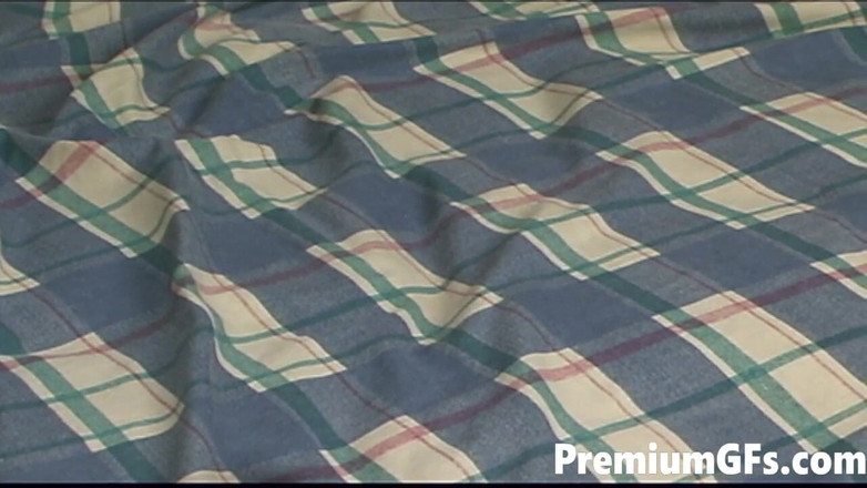 Premium GFs: Sexy Pornohvězda Charlotte Lee je tvrdě ošukána v bikinách