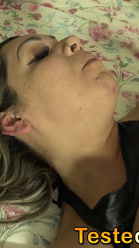 Sexy macecha to dává svému nevlastnímu synovi