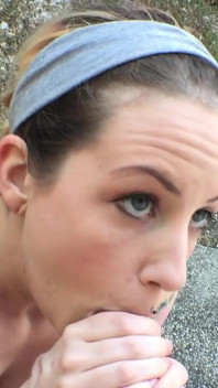 Blowjob mit Gasse