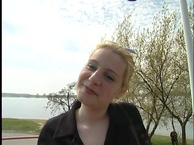 Lucky Cooch: Short hair blonde babe at outdoors interview