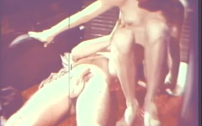 Vintage megastore: Skinny milf fucks in the car