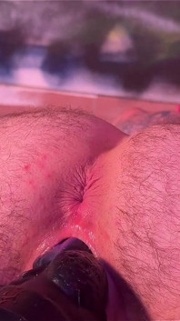 섹스 머신에서 몬스터 딜도로 내 Ftm 보지 크림 만들기