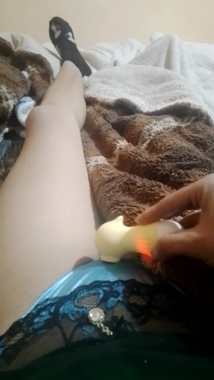 Moon bonny: Masturbace