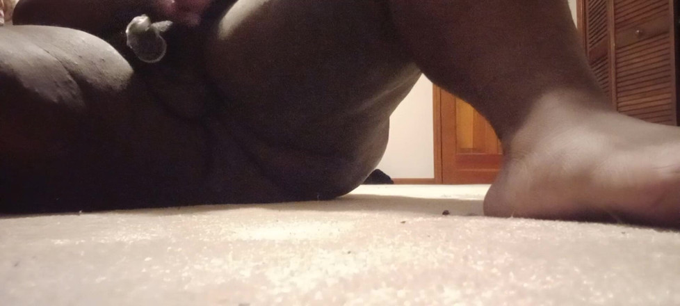 Andrew Adams: I Nakedly Masturbate while Wearing a Condom on Floor in...