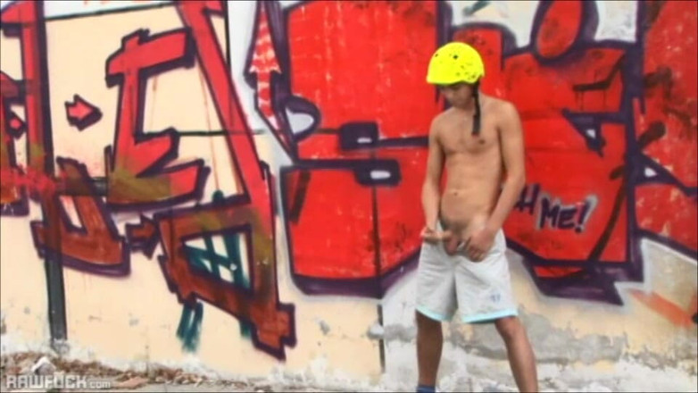 Raw Fuck: Twink üçlü grup seks yapıyor