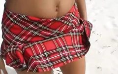 Schitterende Franse babe met een harig poesje is dol op neuken in pov