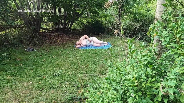 HotwifeRachel: Creampie dari Older Gardener