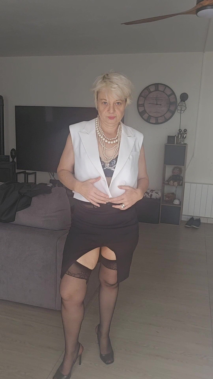 Sofy13: Compilatie Van Een Sexy Rijpe Vrouw Die Van Seks Houdt...