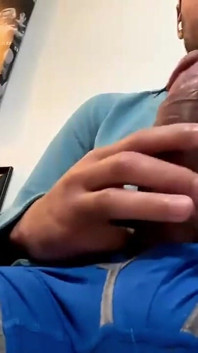 L'arrapante ragazzo indiano vuole fare sesso