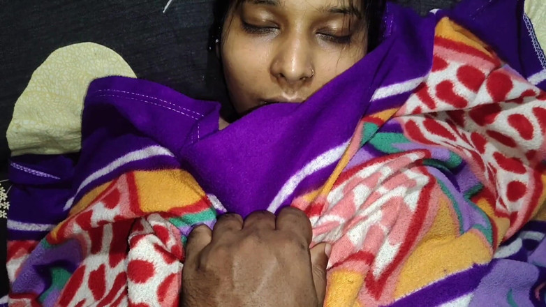 Islam saha: Stepmom Waked up When My Dick Inside