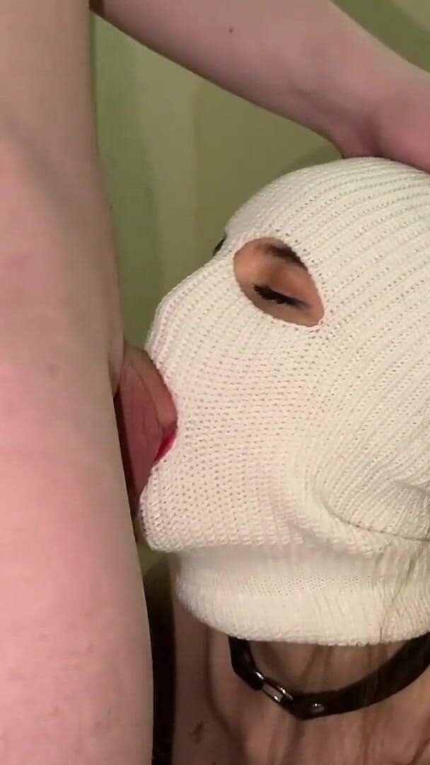 Public Sex with a Hot Neighbor Ended in a Golden Shower! (Luxary Sexes) Public Sex with a Hot Neighbor Ended in a Golden Shower! (Luxary Sexes)