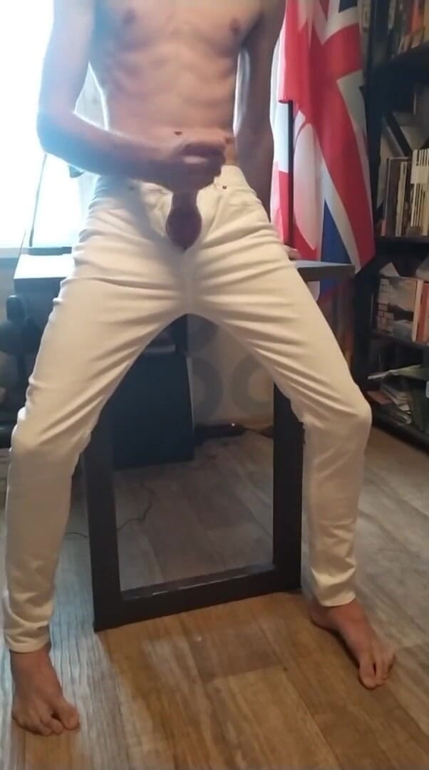 Dick Love Boys: Handjob in white jeans