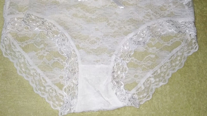 Roniromi: Stříkám do dochkiny kalhotek 2