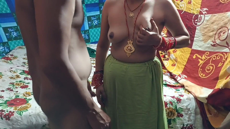 Lalita Singh: Indian Married Bhabhi Bedroom Full Mood Clear Hindi Talk