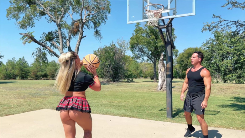 Dom Cruise: She Shoots She Scores