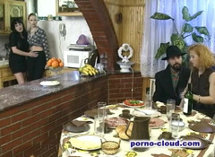 Porno Cloud: 비스트로 서비스 - DVD