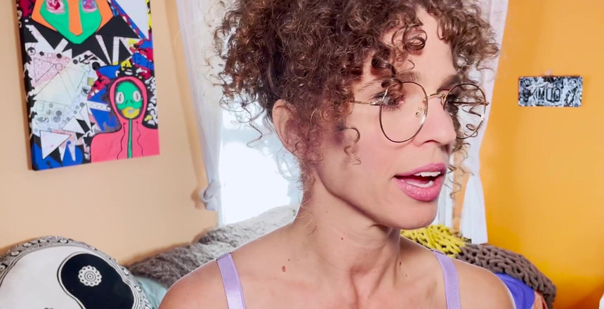 VibeWithMommy: Židovská macecha JOI! Můj fluffer se dnes nezobobřil v práci ......