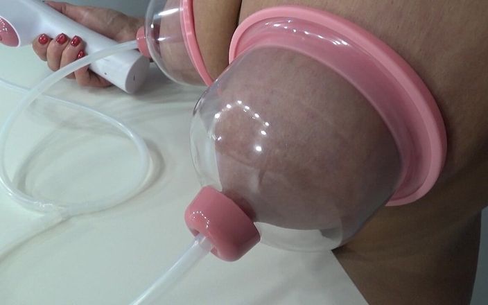 AnnaBUST: Massageador para meus peitos grandes pendurados. Experimentar
