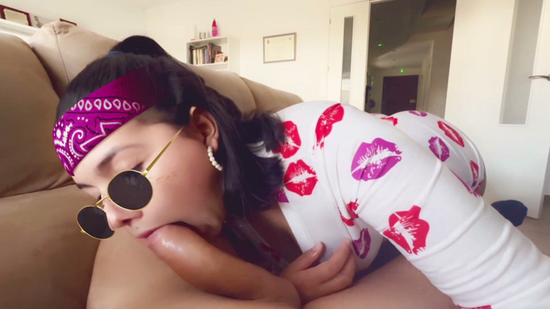 Sashasweet: Ninja Girl Sucking Cock