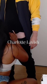 Charlotte ssie kutasa pizzy