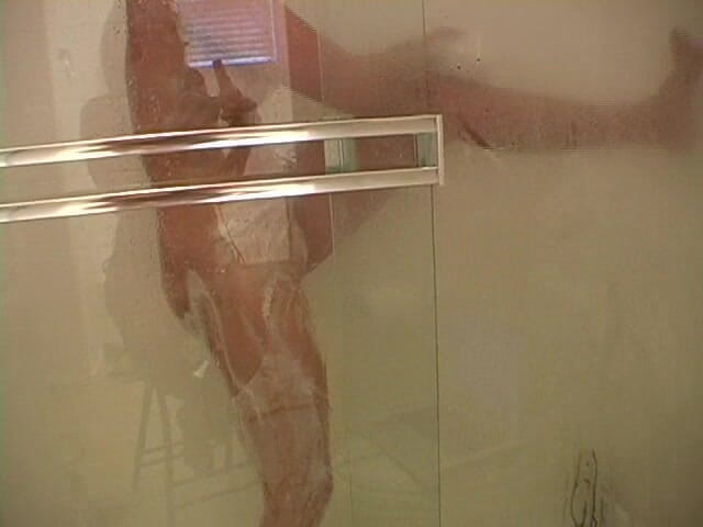 LegalThisWeek: オースティン・シャワー動画