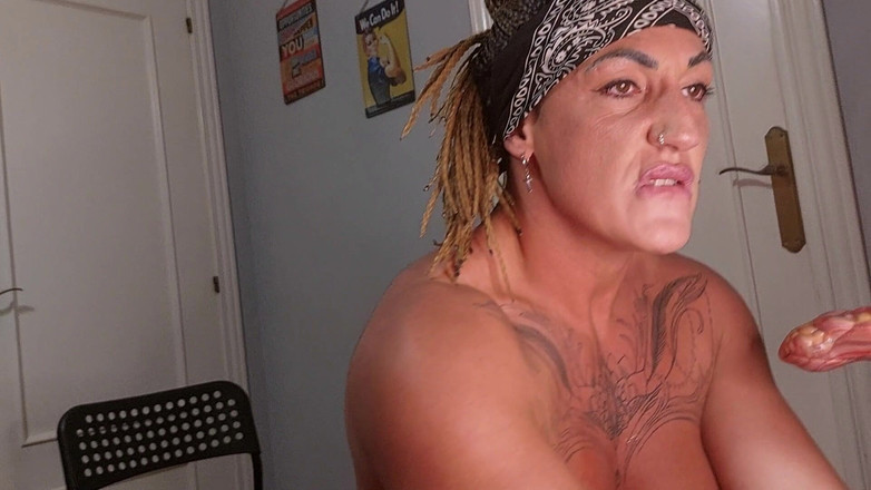 Danaxmuscles: Extreme dubbele penetratie met spuiten