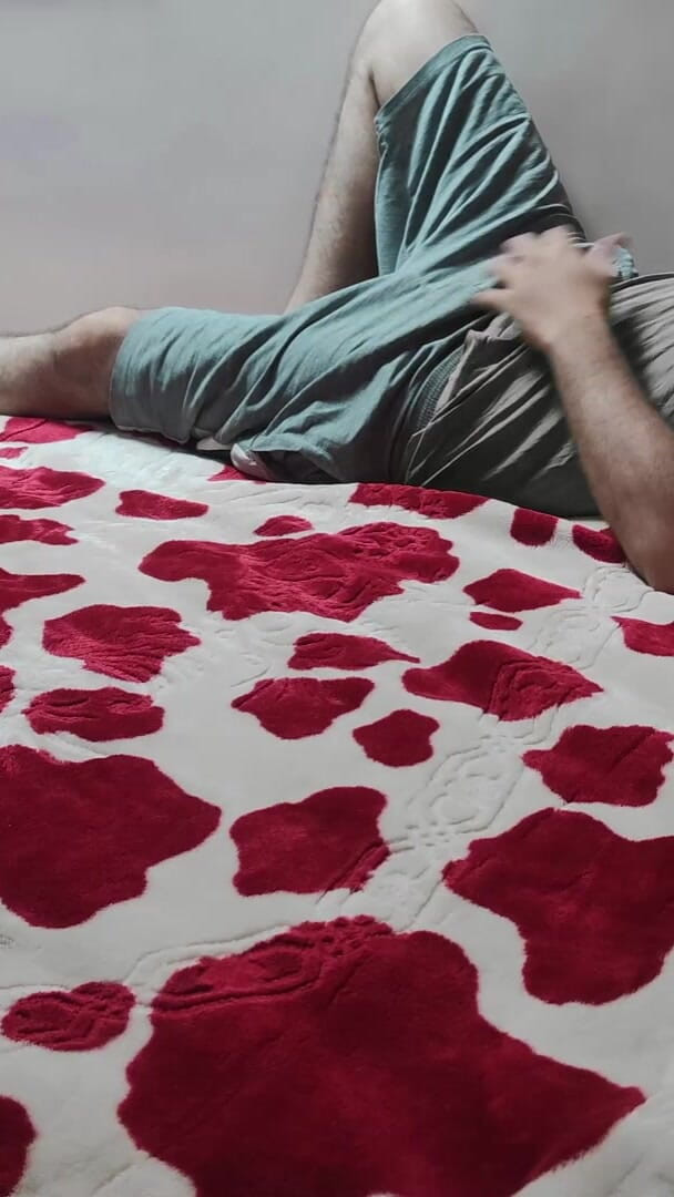 Cuckold Arabic: Arap evli kadın arkadaşlarıyla paylaşıyor karımı sikiyor