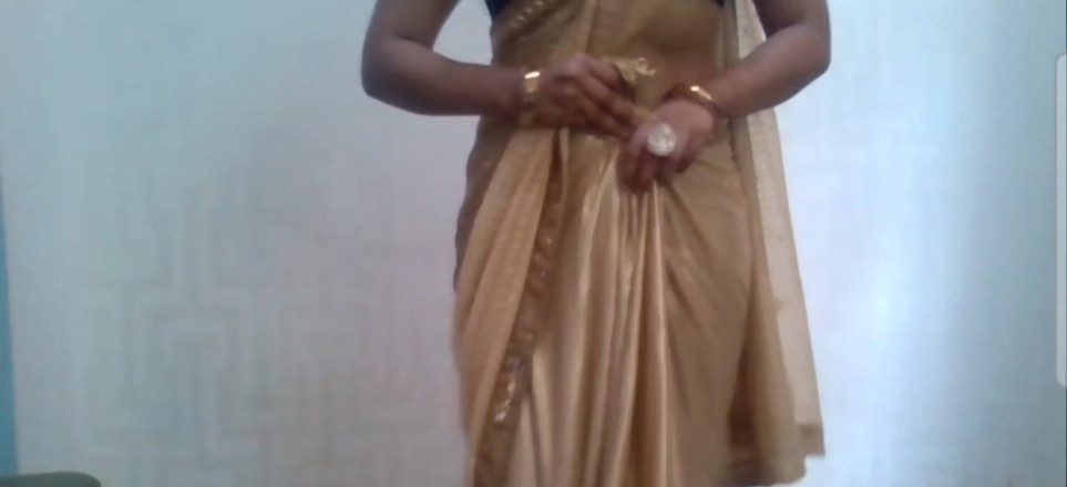 Kanchan devi: Memek sempit tante seksi india dientot habis-habisan