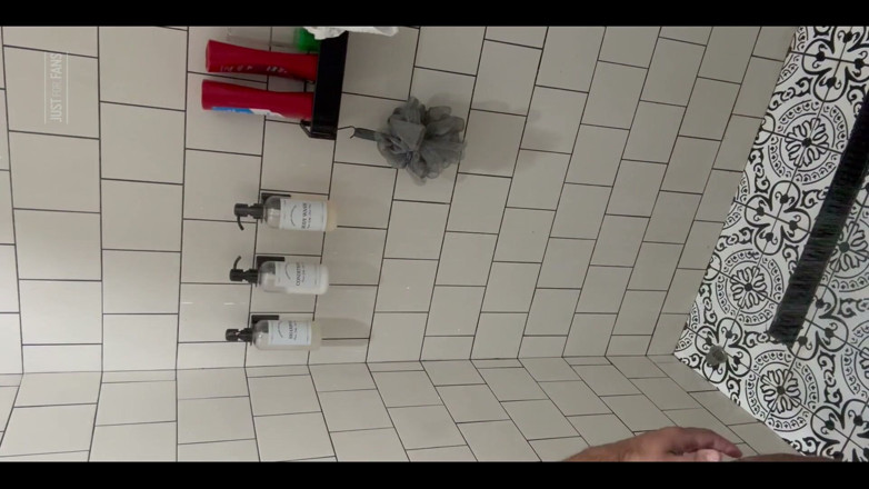 mascbeef95: Unedited Shower Play Video
