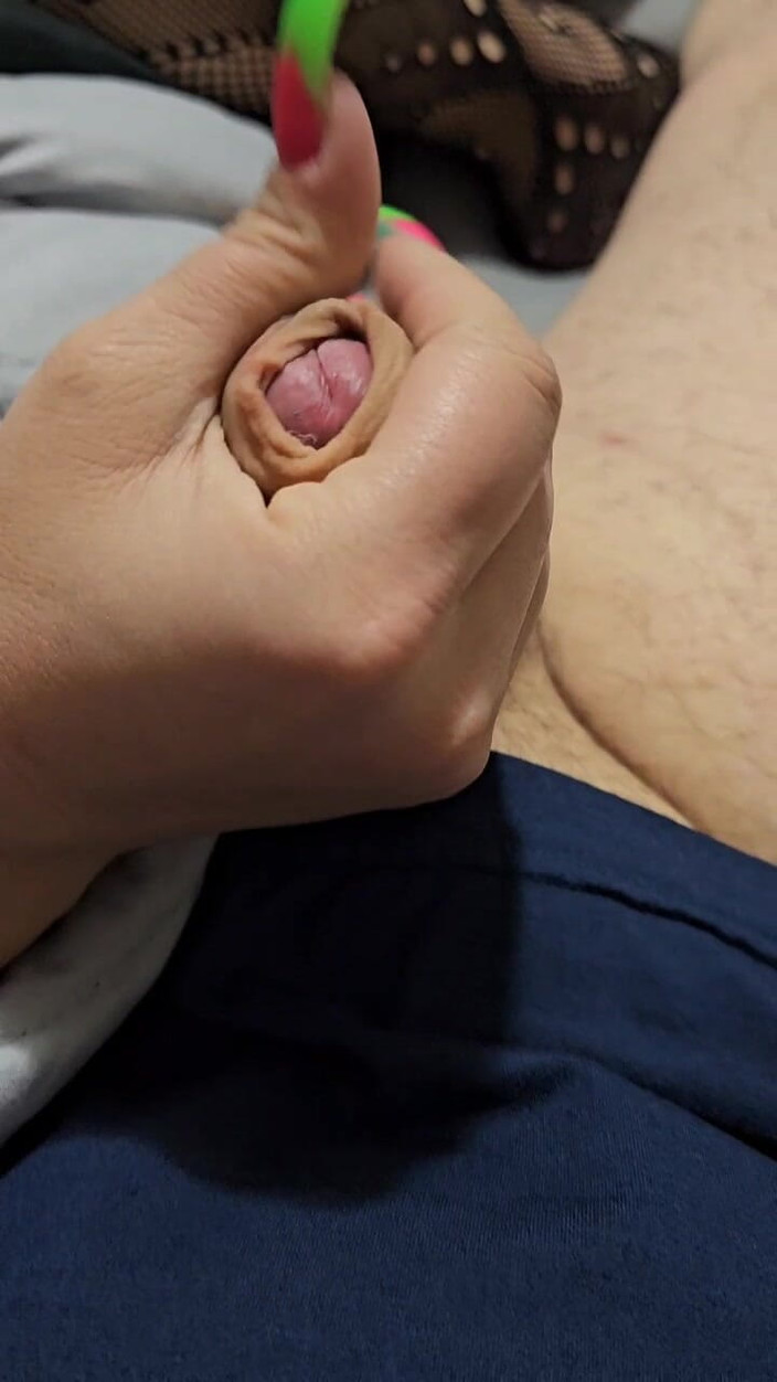 Funhousewife69: Намагався зробити мастурбацію, перетворюватися на мінет