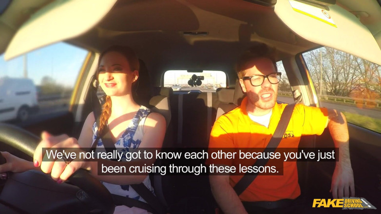 Fake Driving School: Fake driving school - heiße rothaarige, schmutziges geheimnis: blowjobs im freien...