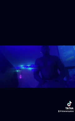 Jayshana Lawton: Trochu práce na všem, co královna má o tloušťce, a...