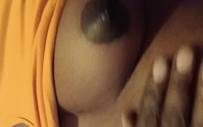 TS freaky MILF: Meine titten