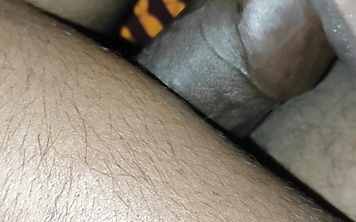 Realmallucouplevlog: Une mallu tamoule taille une pipe matinale et avale du...