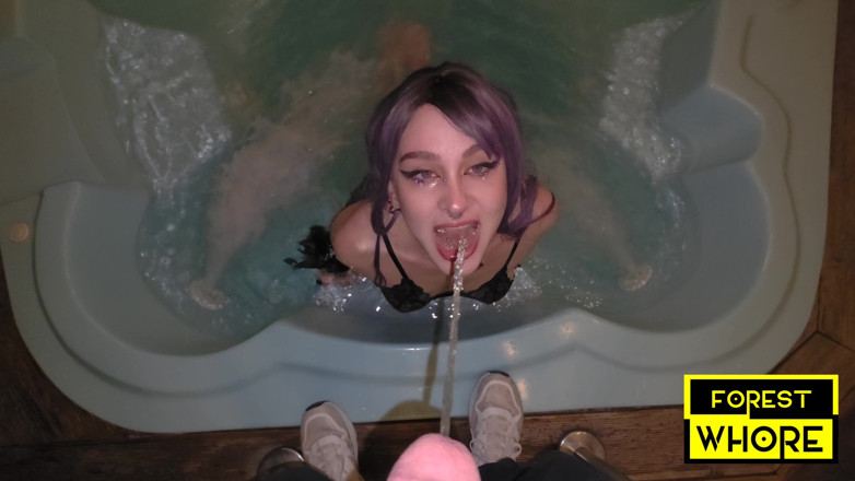 Forest-Whore: Jeux anaux fous dans le jacuzzi - fisting, dilatateur anal et...