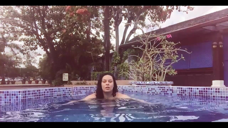 Anastasia Lux: A primavera está aqui, então isso significa que o verão...