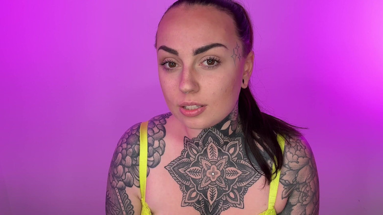 Miss Valentina: 흑인 대물 자지에게 따먹히는 핫한 소녀