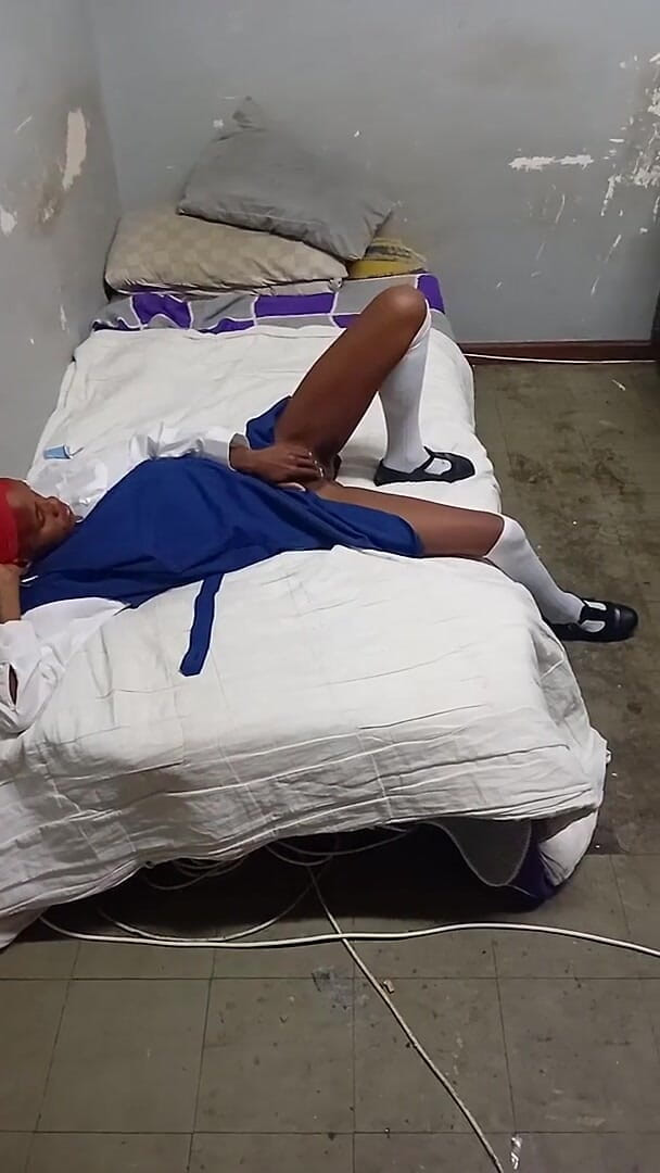 hothouse18xxx: 18 Anos, Menina Da Escola De Uniforme Fodida Por Velho