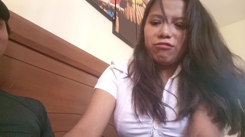 Moo DBOXXX: Minha secretária me diz que ela só fode comigo e...