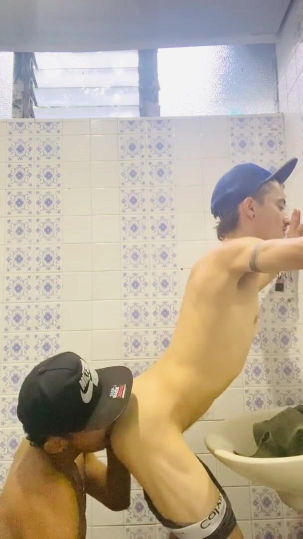 Skinny23cm: Sauna Medellin Gay