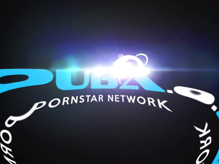 PUBA: Hot Avy Scott gets a little taste of Czech with...