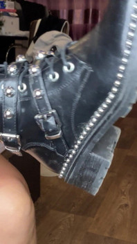 Beautiful Blonde with Beautiful Leather Boots and Sexy Beautiful Legs! I Love Beautiful Boots!