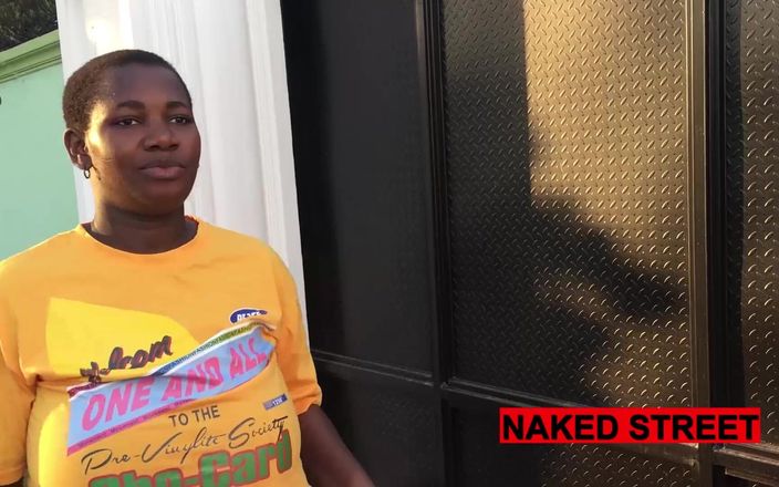 Naked Street: सांवली चूत का अंकुर, सड़क पर चूसना