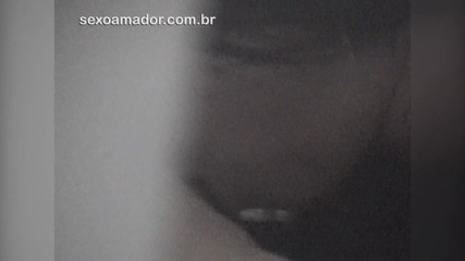 Amateurs videos: Fata părăsește ușa și este surprinsă făcând sex cu iubitul ei