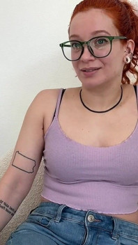 Ehefrau auferlegte Feminisierung: Hormone, Ballentfernung, permanentes Make-up, Penisreduzierung und mehr!