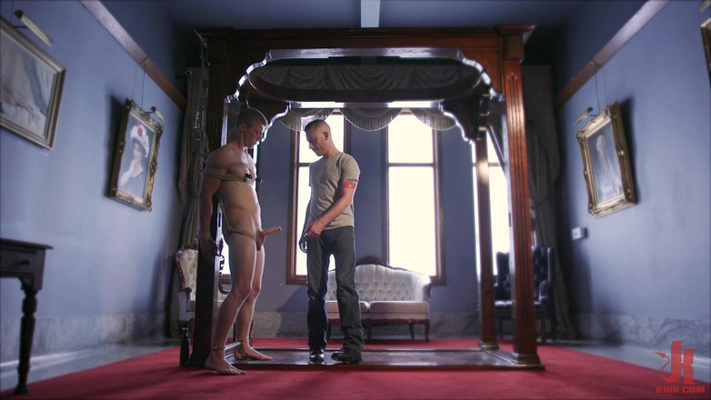 Kink Men Classics: Chris Pryce lo stallone etero viene toccato da un ragazzo...