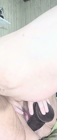 Big Fat Chick Legs Spread Wide Big Black Cock Cums for a Ride