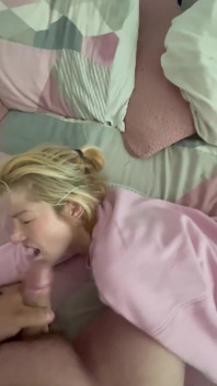 Girlfriends Messy Facial - 3