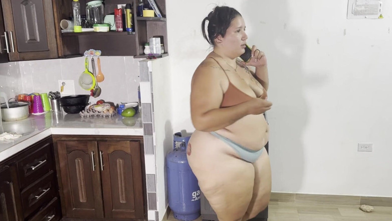 Lexly_16: สาวเย็ดช่างประปาเพื่อจ่ายค่าซ่อม