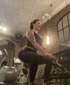 Adreena Winters: E luni! Ghici unde sunt!? Păstrați pasul băieți beta!